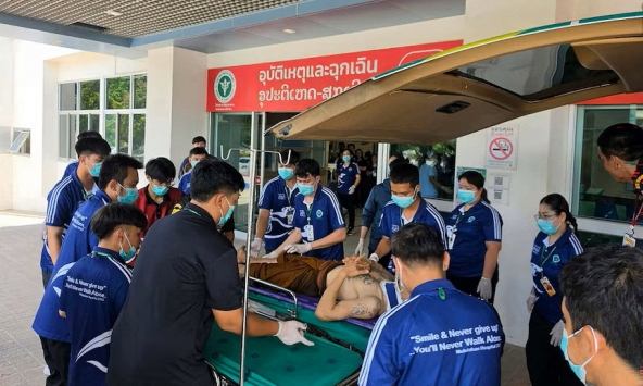 ‘Chiếc xe lao với tốc độ tối đa’: Nhà sư kể phút sinh tử trong vụ bé trai 11 tuổi lái xe tông đoàn hành hương ở Thái Lan