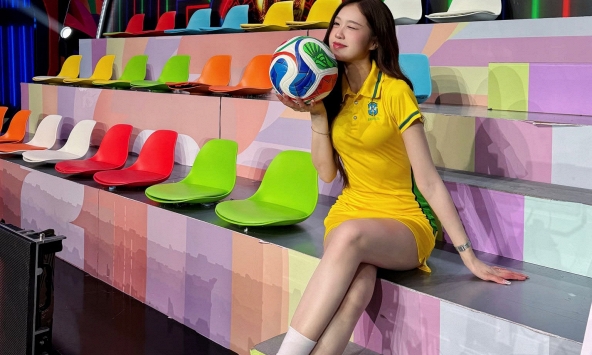 Được cổ vũ 'mạnh' như thế này, bảo sao tuyển Brazil đá 'như lên đồng' ở World Cup năm nay