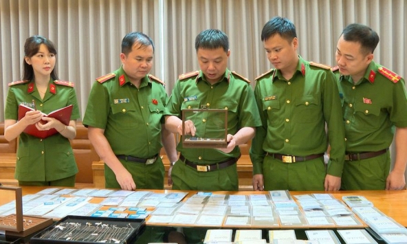 Giám đốc Công ty Giám định PNJ bị bắt vì 'phù phép' 28.000 viên kim cương lậu