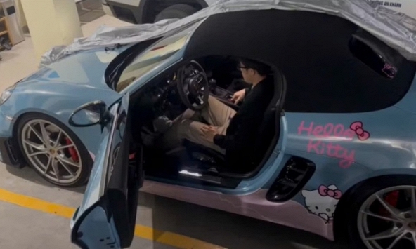 Nhiều lần 'drift' gây náo loạn khu đô thị, tài xế Porsche khai lý do?