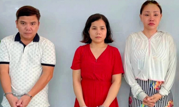 Truyền trắng tại nhà gây tử vong: Bắt 3 người, thu hàng trăm hộp thuốc lậu