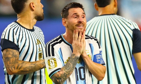 Messi 'hồn vía lên mây' sau 120 phút bị Cape Verde tra tấn, vượt qua lằn ranh 'sinh tử' mới thấy nụ cười