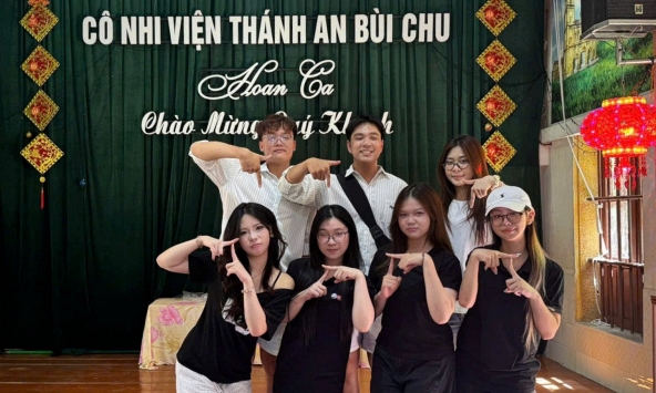 Từ những chiếc bánh nhỏ đến hành trình hỗ trợ trẻ em mồ côi của nhóm sinh viên PRAB45
