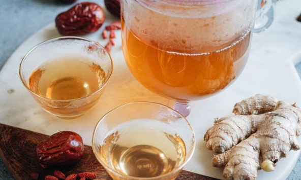 Người phụ nữ 48 tuổi kiêng ngọt, ăn ít cơm nhưng đường huyết vẫn tăng vọt, có nguy cơ tiểu đường, bác sĩ giật mình hỏi: 'Chị đã làm gì?'