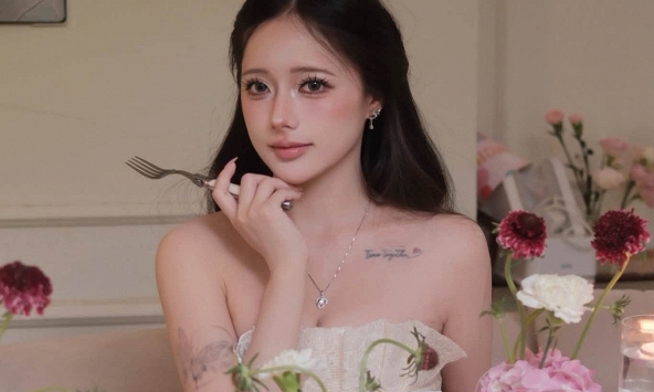 Đón sinh nhật rực rỡ, nữ coser 'đốn tim' cả MXH