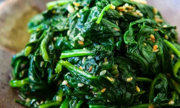 Đột quỵ rất 'sợ' loại rau giá rẻ chợ Việt bán đầy, nhiều gia đình dùng thường xuyên mà không biết