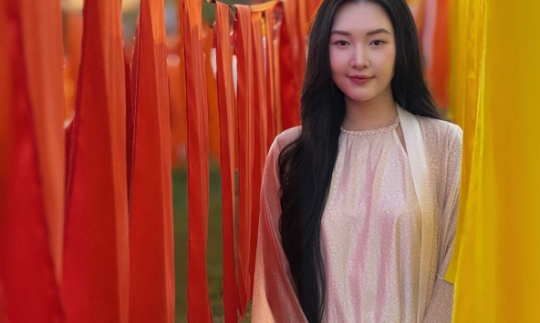 Mỹ nhân gốc Huế không đi casting vẫn được “tiến cử” cho vai Nam Phương Hoàng hậu: 10 năm trước từng thi hoa hậu, nay rút lui khỏi showbiz