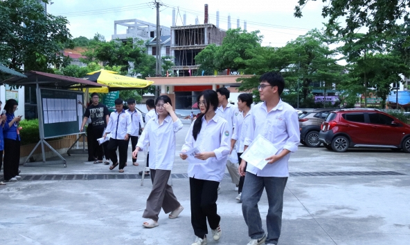 Xôn xao cụm thi có 41 thí sinh đạt điểm 10 môn Toán ở Lào Cai: Sở Giáo dục & Đào tạo lên tiếng?