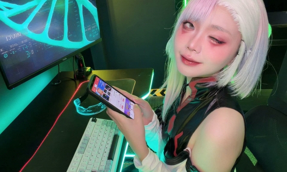 Ít khi cosplay, thế nhưng đã 'lên đồ' thì Remind luôn biết cách khiến anh em game thủ đổ gục