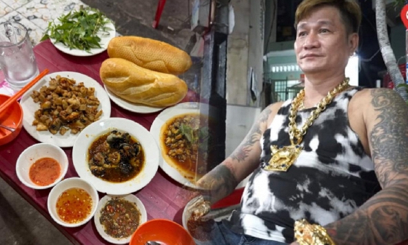 Ông chủ đeo 116 lượng vàng bán ốc mỗi tối: Nhân viên bưng bê cũng đeo vàng đầy tay, nhiệt tình miễn phí trà đá và giữ xe cho khách
