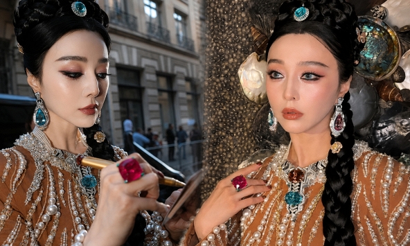 Bí mật đằng sau bộ trang sức 200 carat của Phạm Băng Băng tại Paris Fashion Week