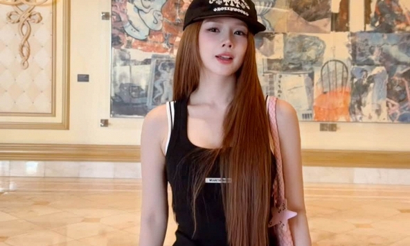 Chỉ cần một pose dáng duy nhất, DJ Mie vẫn được CĐM khen ngợi nhờ nhan sắc 'đời thường' quá xinh đẹp