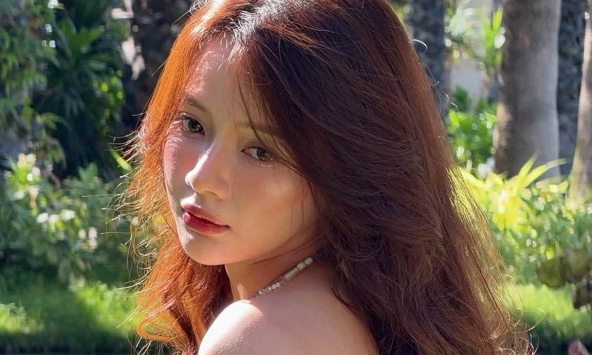 Khoe dáng táo bạo trong bộ ảnh đón hè, hot girl ảnh thẻ một thời khiến dân tình điêu đứng