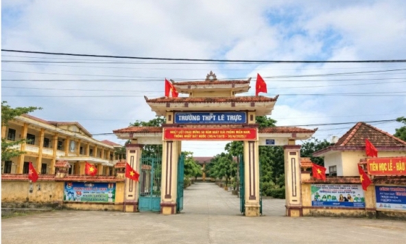 Tố cáo tiêu cực tại điểm thi ở Quảng Trị: Trưởng điểm thi khẳng định không có gì bất thường