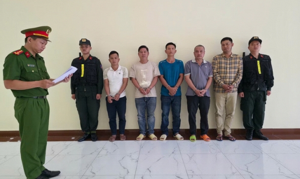 Thi hành lệnh bắt tạm giam Nguyễn Trần Minh Trung liên quan gần 800 tấn tang vật