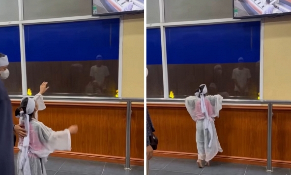 Tiếng gọi mẹ xé lòng của bé gái bên ngoài đài hóa táng, nỗi đau này biết đến khi nào với đi với cánh chim non lạc đàn ấy?