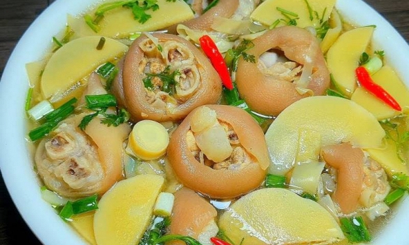 Chân giò heo lại gây 'sốt': Người trung niên và cao tuổi ăn vào sẽ thấy ngay 5 thay đổi chỉ sau 6 tháng