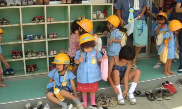 Từ 4 tuổi, trẻ em ở Nhật Bản sẽ tập làm quen với việc không ngủ trưa