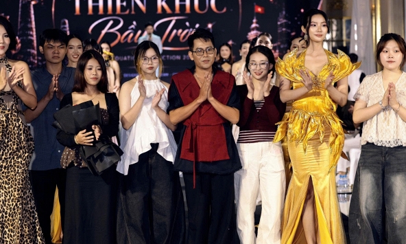 Từ giấc mơ nghệ thuật đến hiện thực: Thầy trò Trường CĐ Công nghệ Cao Đồng An viết nên “Thiên khúc bầu trời”