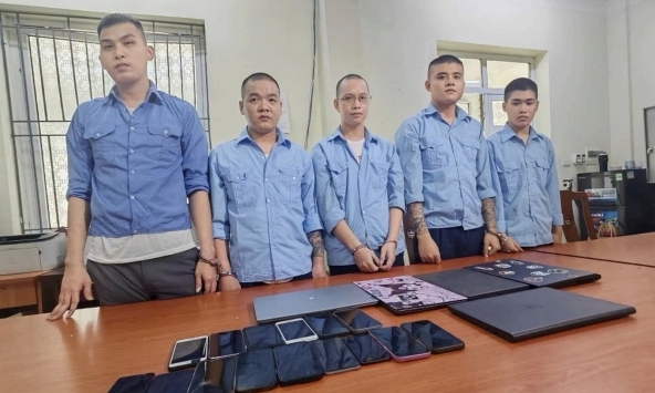16 người dân ở Hà Nội bị chiếm tiền trong tài khoản ngân hàng: Bắt Nguyễn Tiến Sỷ và đồng bọn