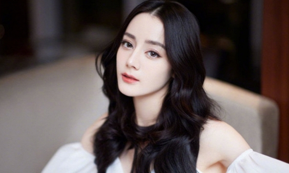 Địch Lệ Nhiệt Ba đã tỉnh ngộ