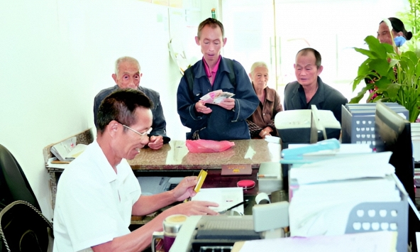 Phát hiện người đàn ông 37 tuổi đã được hưởng lương hưu, hơn 1 tỷ đồng liên tục chuyển vào tài khoản