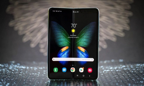 Cả ngành smartphone gập vẫn đi theo chuẩn mực Samsung đặt ra từ 2019