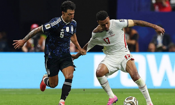 Argentina có thực sự chơi xấu ở World Cup đúng như cáo buộc dùng '31 chiêu trò bẩn' của truyền thông Anh?