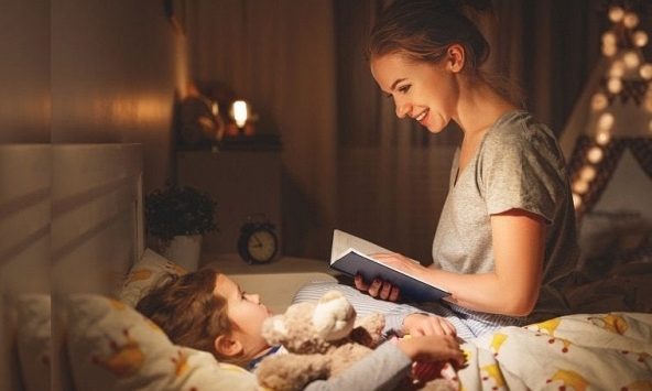 AI đã biết kể chuyện, liệu mẹ có cần đọc sách cho con mỗi đêm?