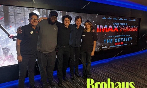 Nhìn cách Tom Cruise bao rạp IMAX xem The Odyssey, tôi phải xem lại kế hoạch ăn chơi sau khi trúng số của mình