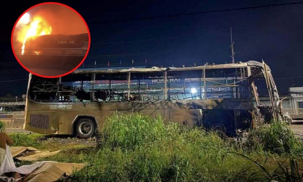 Xe khách bốc cháy khiến 7 người tử vong: Tài xế 41 tuổi buồn ngủ, tông vào hộ lan