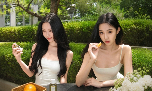 Không phải nước hoa nào cũng hợp mùa hè: Đây là 6 nhóm hương càng gặp nắng càng thơm, xịt lên thấy dễ chịu cả ngày
