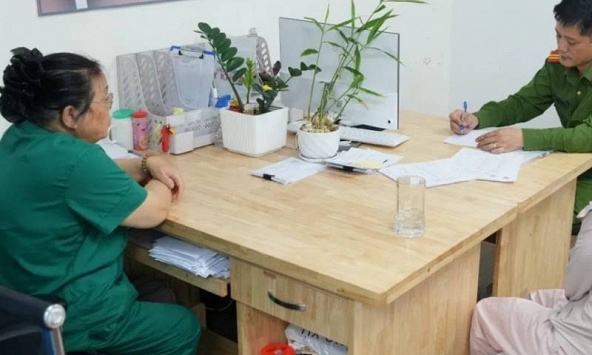 Vụ bơm sữa đậu nành vào niệu đạo để 'vẽ bệnh moi tiền: Bác sĩ cảnh báo hậu quả khủng khiếp về thể chất lẫn tinh thần cho nạn nhân