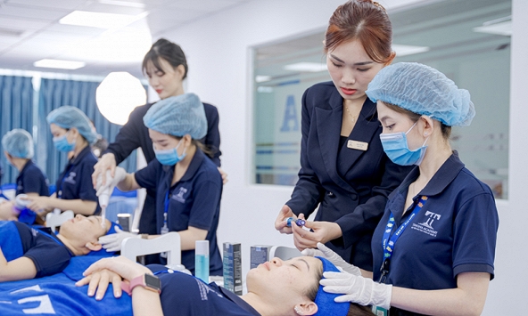 Timona Academy: 11 năm đào tạo spa theo hướng khoa học, thực chứng