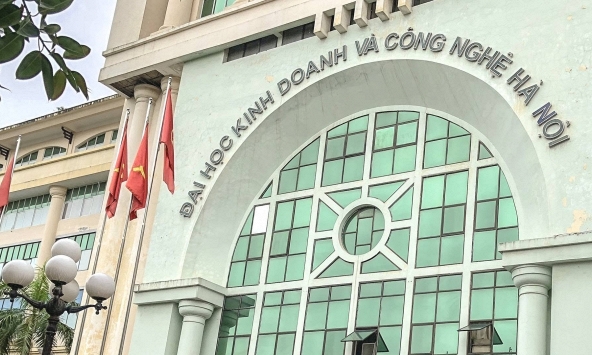 Trường Đại học Kinh doanh và Công nghệ Hà Nội đào tạo ngành Y khoa từ bao giờ?