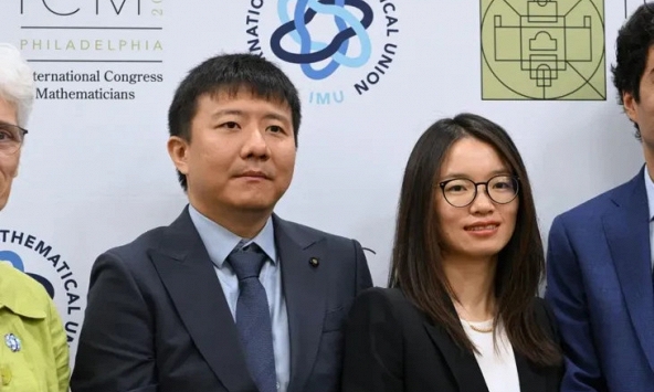 Động lực học giỏi chính là đây: Nhìn MỨC LƯƠNG hàng năm của 2 nhà Toán học vừa đoạt giải thưởng Fields 2026 mà mơ ước!