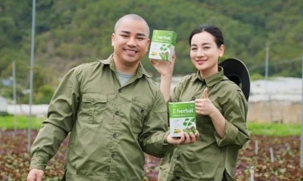 Tiêu hủy gần 76.000 hộp bột rau detox từng được diễn viên Hữu Công quảng bá
