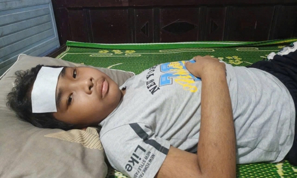 Vợ đột quỵ, con thơ mắc bệnh hiểm nghèo, người đàn ông gần 60 tuổi lâm cảnh cùng cực