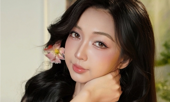 MC Hoài An rực rỡ tuổi 23, khiến làng game Việt chao đảo với nhan sắc ngọt ngào