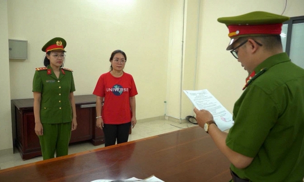 Ra quyết định khởi tố hình sự nhân viên khách sạn Lê Thị Hải Anh 51 tuổi