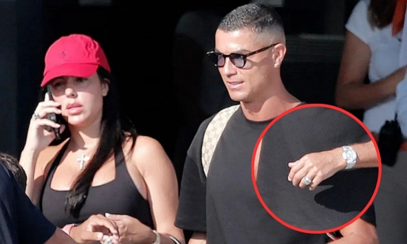 Ronaldo để lộ nhẫn kim cương đôi với Georgina, dấy lên tin đồn bí mật làm đám cưới thứ 7 tuần này?