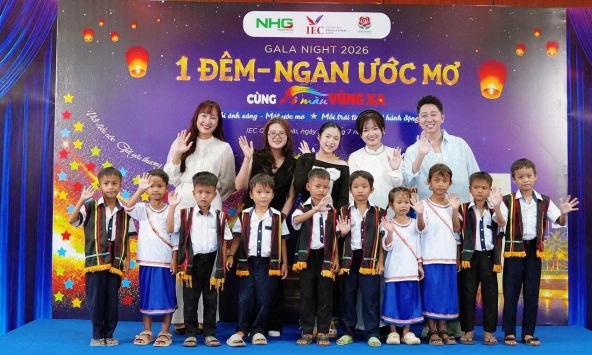 Thầy Phúc Mắt Híp quyết tâm “tô màu vùng xa”: Hành trình mang sắc màu hy vọng đến học sinh Quảng Ngãi