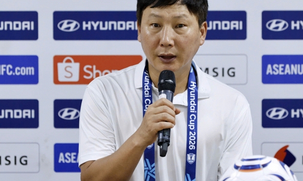 HLV Kim Sang-sik mổ xẻ trận hòa Singapore, nói thẳng: 'Đình Bắc chưa làm tốt nhiệm vụ'