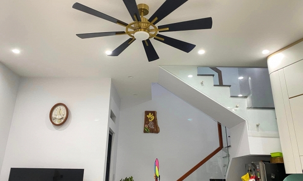 Vì sao nhiều gia đình thích lắp quạt trần?
