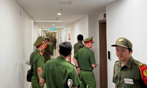 200 cán bộ, chiến sĩ đồng loạt kiểm tra 2 khu căn hộ cao cấp lúc 3 giờ sáng