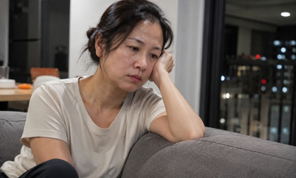 Người mẹ nghẹn ngào giữa đêm: Con có vấn đề, nhưng sai lầm của tôi còn lớn hơn, chính kiểu 'yêu thương' này đã hủy hoại con