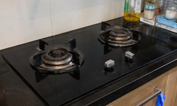 Vì sao ngày càng nhiều gia đình không còn dùng bếp gas? 1 thiết bị sạch và gọn hơn đang dần chiếm ưu thế