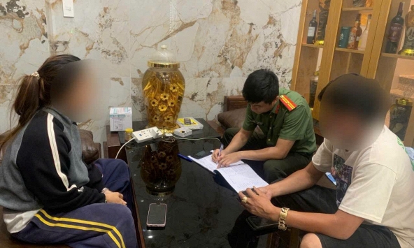 200 CBCS công an đồng loạt ập vào 9 cơ sở lưu trú, nhà trọ lúc 2h sáng: Kiểm tra 135 người