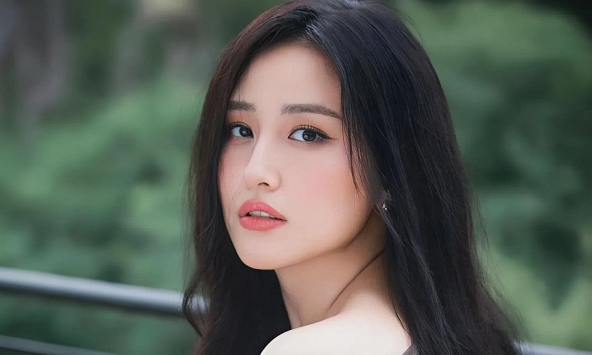Kỷ niệm cay đắng thời đi học từng khiến Mai Phương Thuý than thở: 'Ngày đó lầm lỗi gì mà phải làm cái giấy này?'
