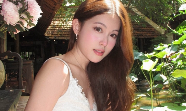 Tăng Mỹ Hàn lại hóa nàng thơ, 'đốn tim' CĐM với bộ ảnh ngọt ngào mới